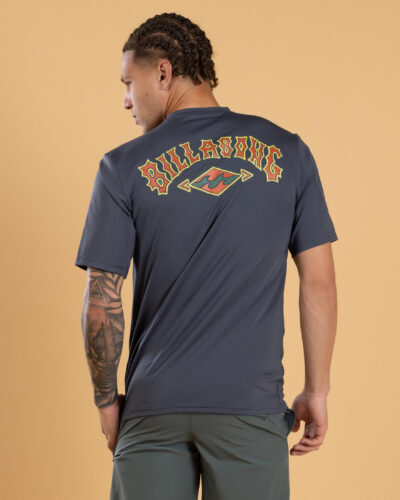 Billabong Men's Heritage Arch Short Sleeve Rash Vest in Midnight Blue Size Small