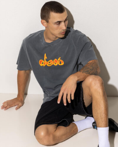 Deus Ex Machina Men's Four Seasons T-Shirt in Black Size Small