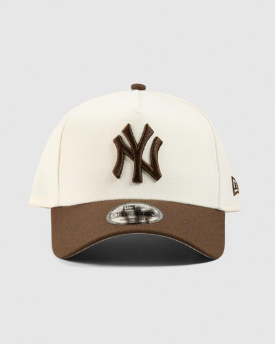 New Era Men's New York Yankees 9Forty A-Frame Cap in Brown