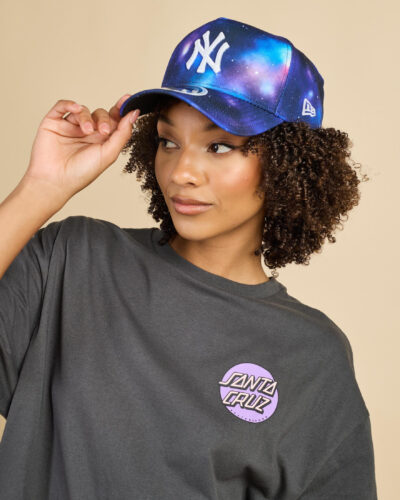 New Era Women's New York Yankees Cap in Purple